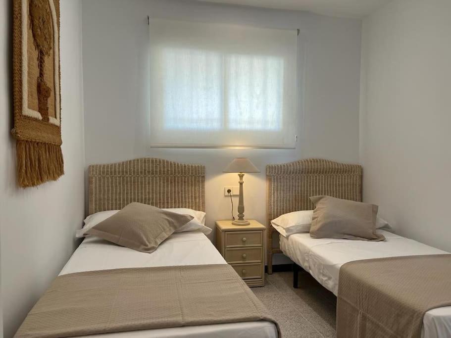 Apartamento 1ª Linea De Playa - Con Piscina Y Parking Playa de Gandia Exterior foto